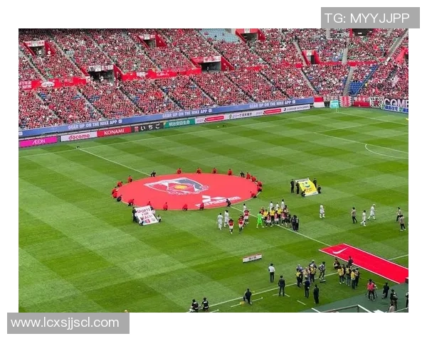 浦和球迷激情对决恒大球队展现足球魅力与文化碰撞