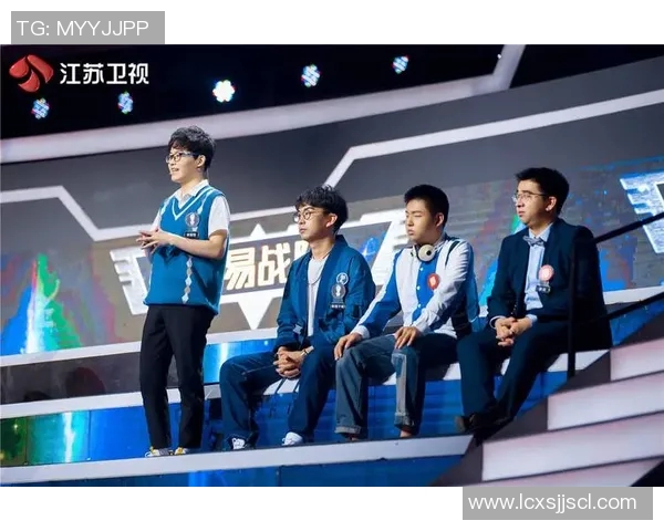 埃青年与前进鹰的激烈对决展现足球魅力与团队精神的巅峰之战